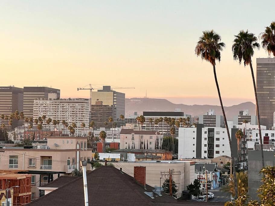 Luxury K-Town Dwelling With Private Rooftop Deck. Los Angeles Bagian luar foto