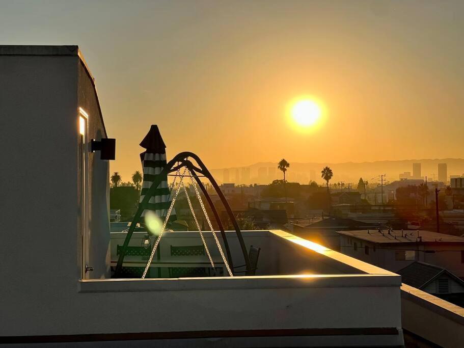 Luxury K-Town Dwelling With Private Rooftop Deck. Los Angeles Bagian luar foto
