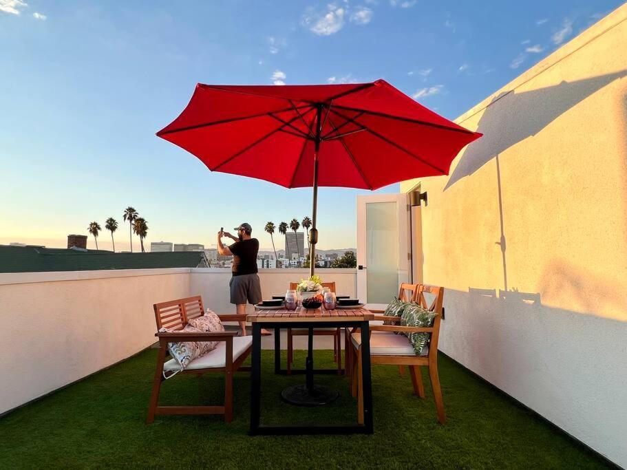 Luxury K-Town Dwelling With Private Rooftop Deck. Los Angeles Bagian luar foto