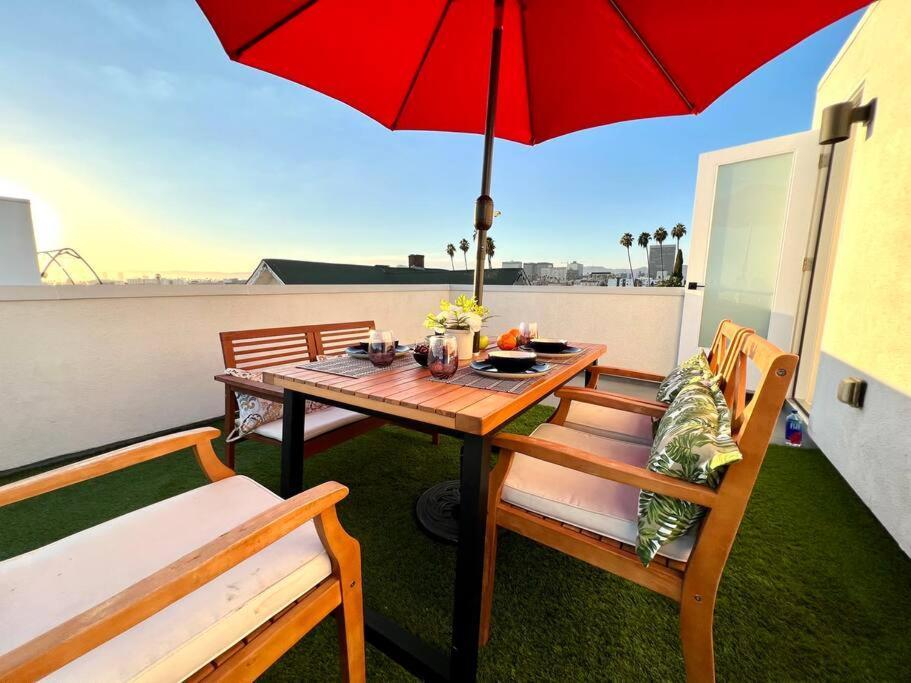 Luxury K-Town Dwelling With Private Rooftop Deck. Los Angeles Bagian luar foto
